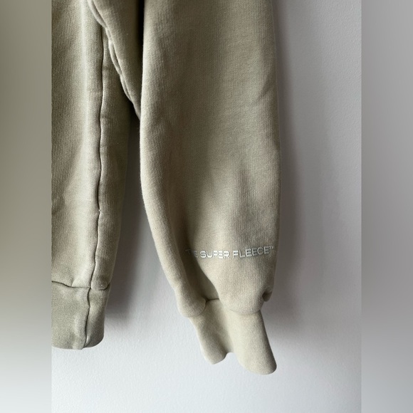 LAST CHANCE Aritzia TNA Superfleece Crewneck - Picture 4 of 5